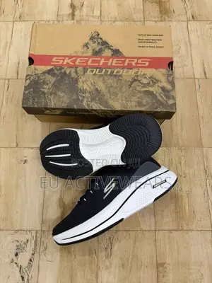 Skechers Go Run Elevate Sneakers