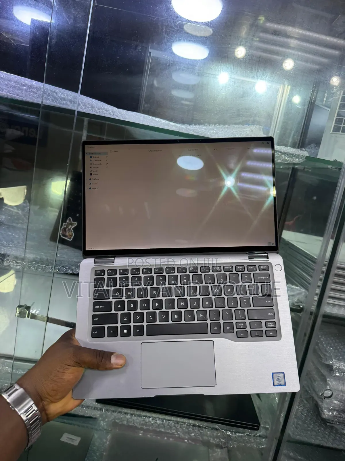 New Laptop Dell Latitude 7400 16GB Intel SSD 512GB