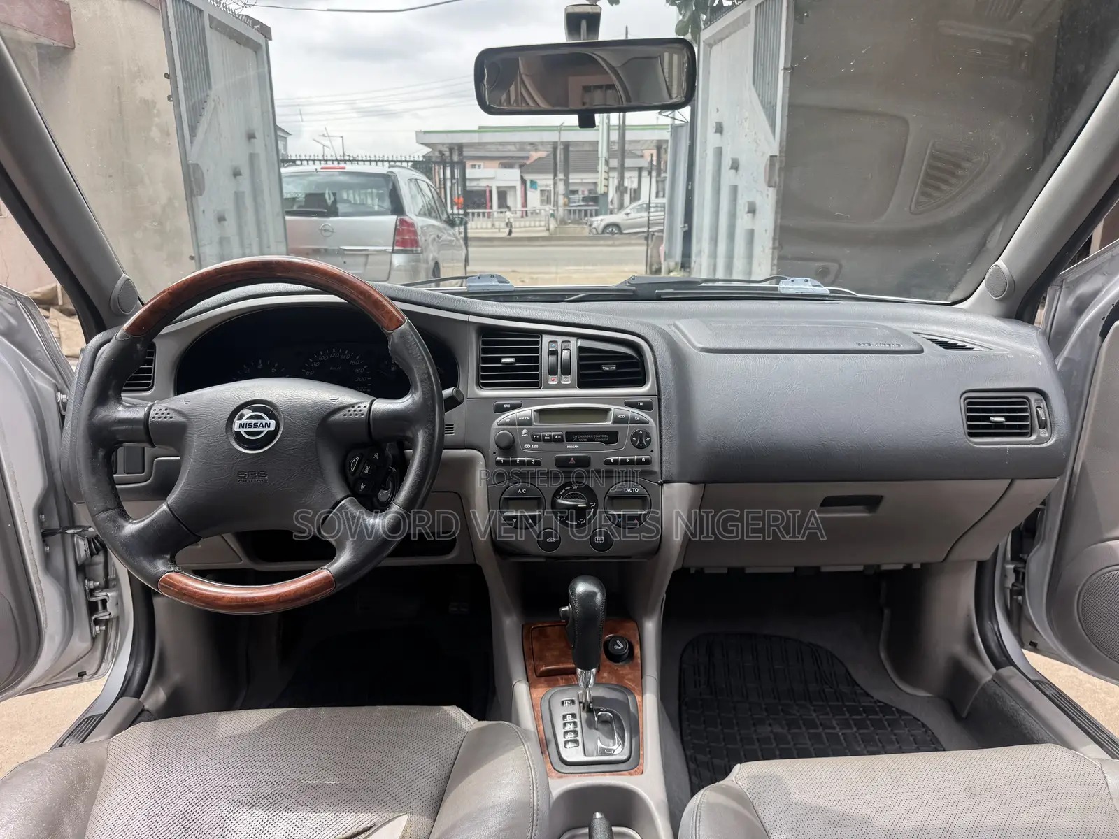 Nissan Primera 2002 Silver