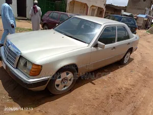 Mercedes-Benz 230E 1990