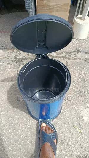 Standard Waste Bin