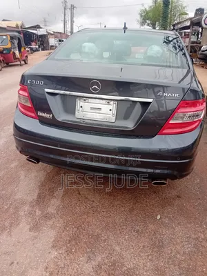 Mercedes-Benz C300 2010 Gray