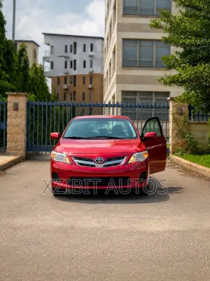 Toyota Corolla LE 4dr Sedan (1.8L 4cyl 4A) 2013 Red