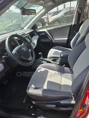 Toyota RAV4 XLE 4dr SUV AWD (2.5L 4cyl 6A) 2014 Red