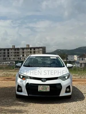 Toyota Corolla 2015 White