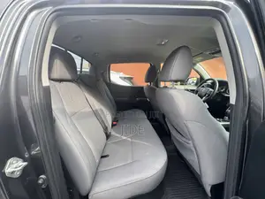 Toyota Tacoma 2018 Gray