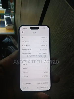 Apple iPhone 16 128 GB Gray
