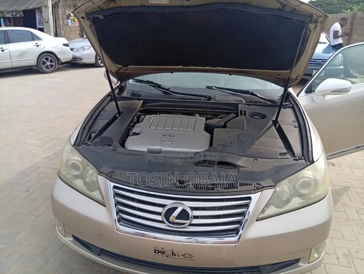 Lexus ES 350 2010 Gold