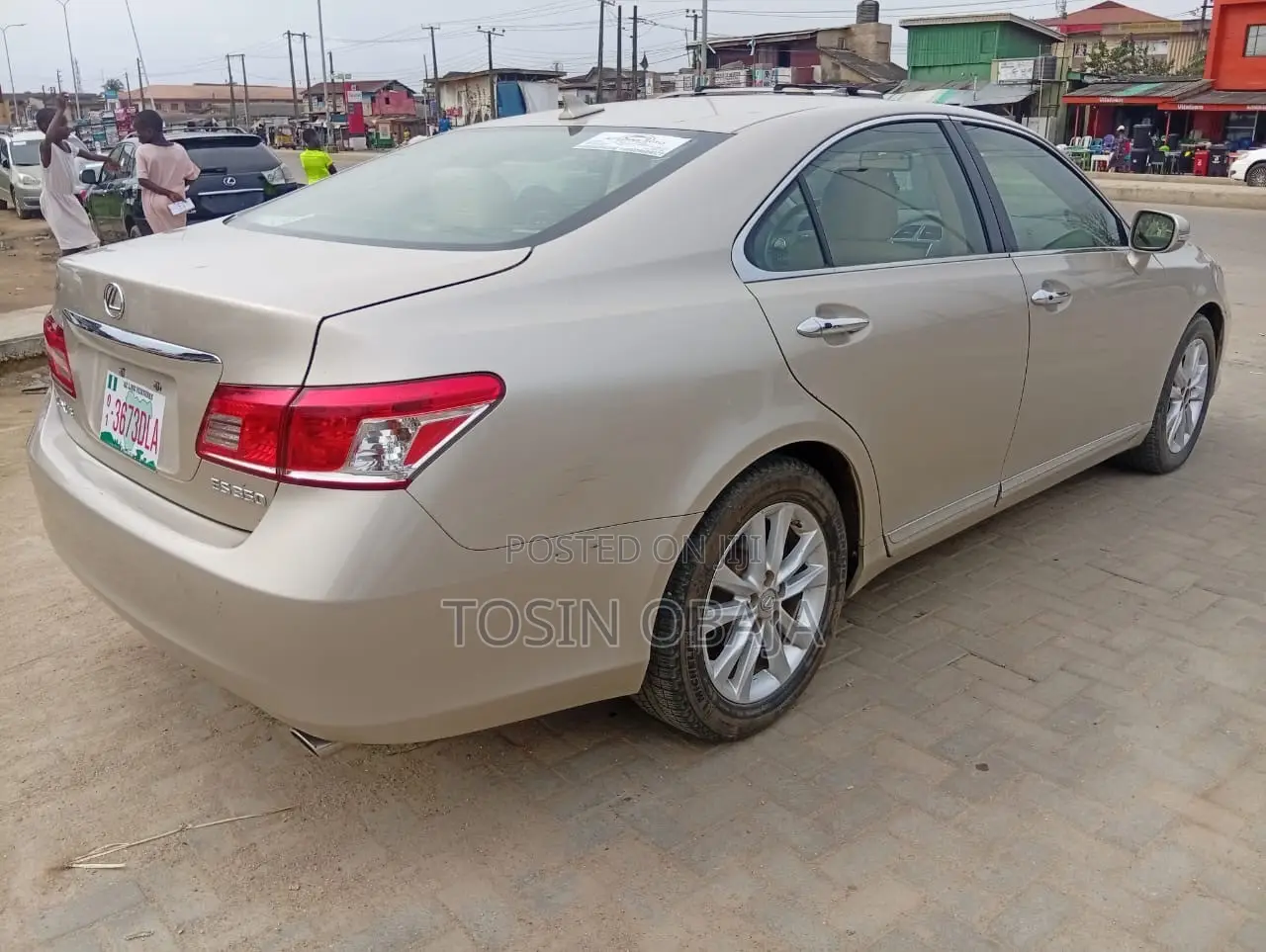 Lexus ES 350 2010 Gold