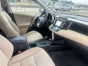 Toyota RAV4 XLE FWD (2.5L 4cyl 6A) 2013 Gray