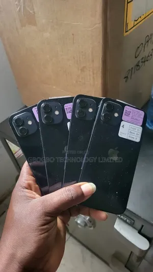 Apple iPhone 12 64 GB Black