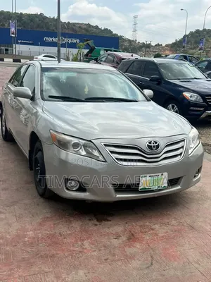 Toyota Camry 2009 Silver