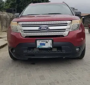 Ford Explorer XLT 4dr SUV AWD (3.5L 6cyl 6A) 2014 Red