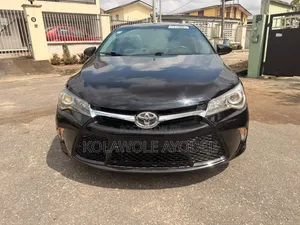 Toyota Camry SE 4dr Sedan (2.5L 4cyl 6A) 2016 Black