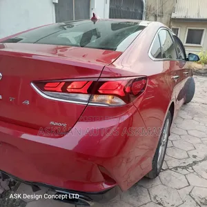Hyundai Sonata 2018 Red