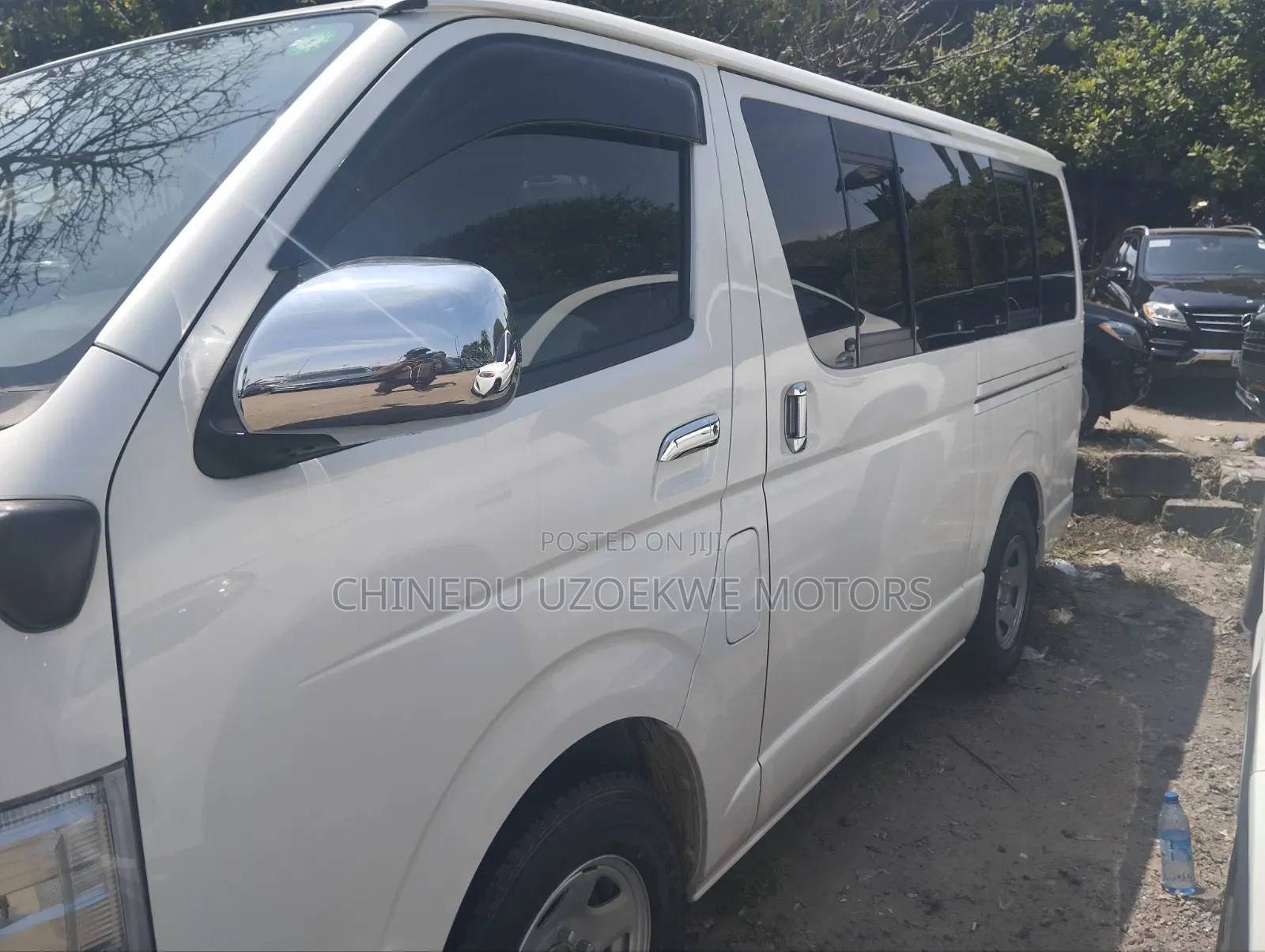 Toyota HiAce 2014 White