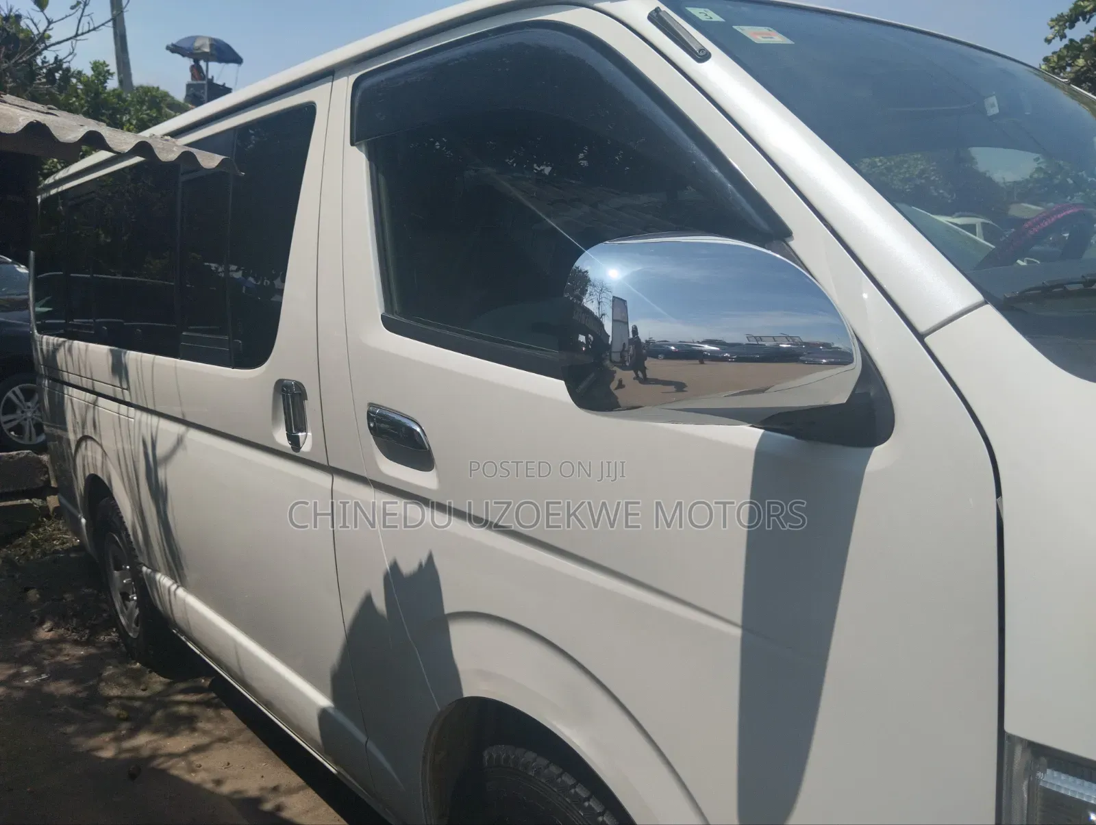 Toyota HiAce 2014 White