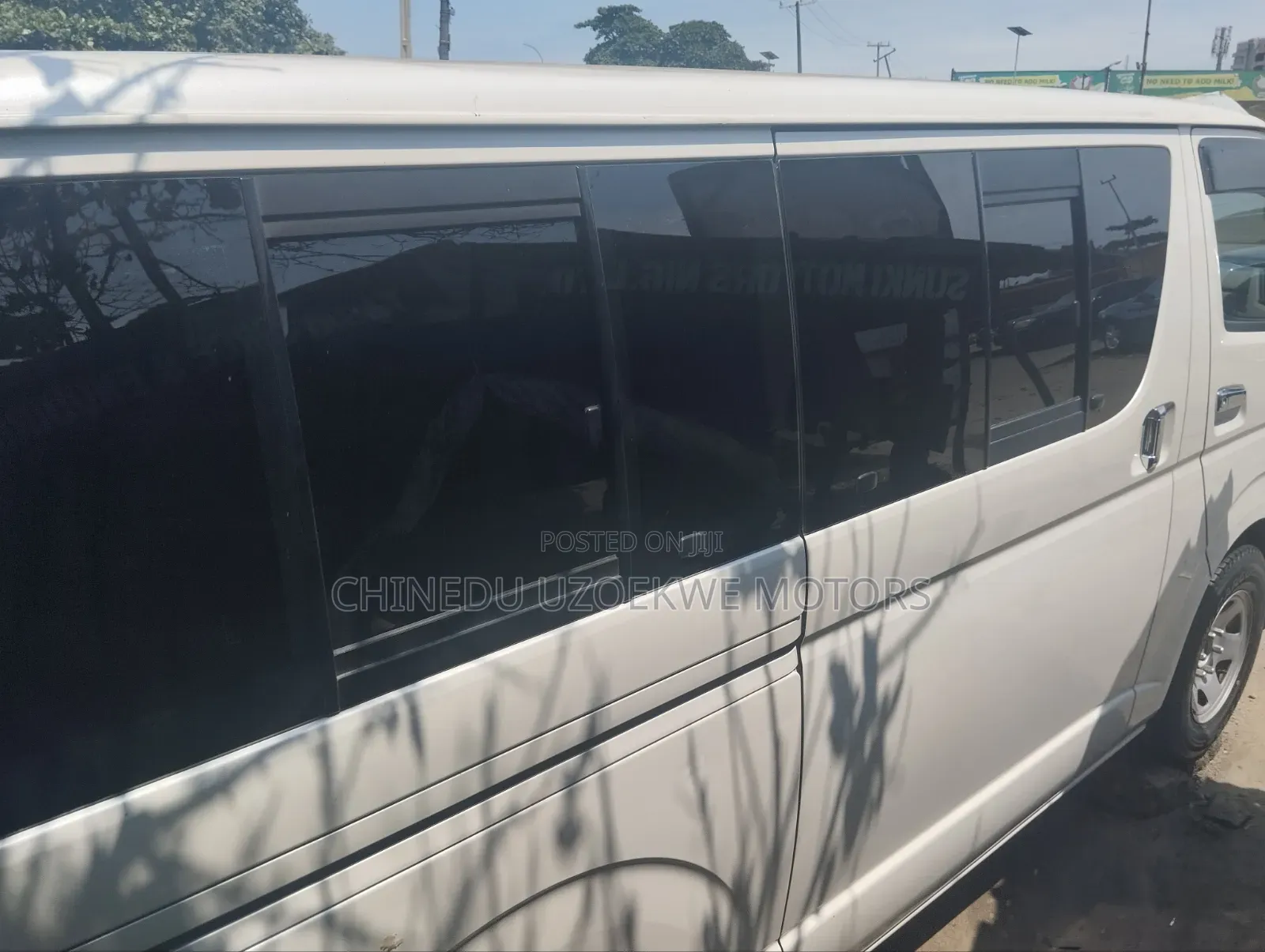 Toyota HiAce 2014 White