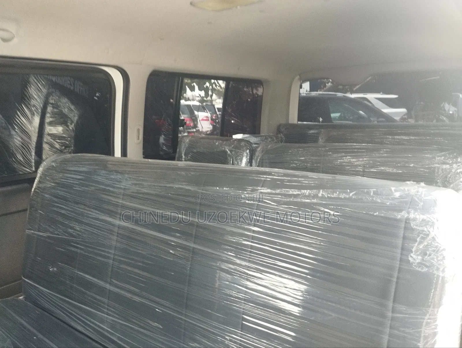 Toyota HiAce 2014 White