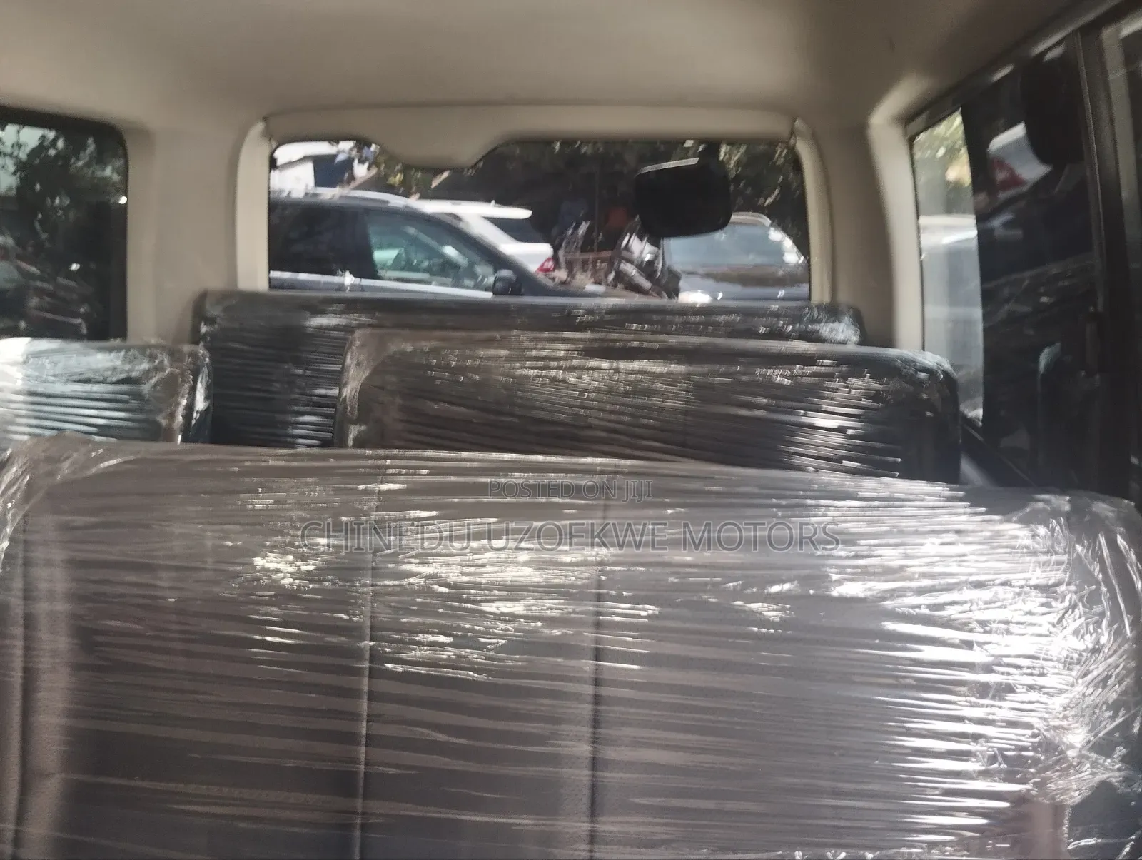 Toyota HiAce 2014 White