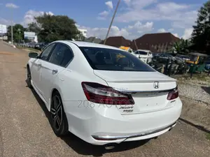 Honda Accord Sport 4dr Sedan FWD (2.4L 4cyl 2A) 2016 White