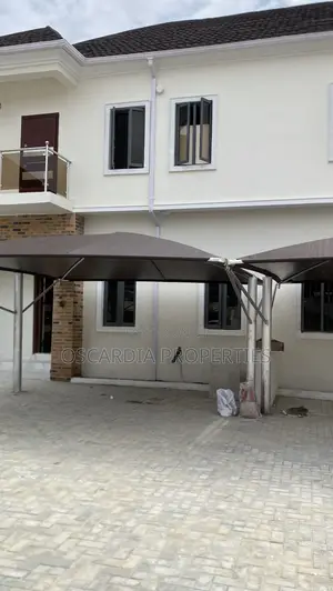 4bdrm Duplex in Ogombo for sale