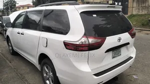 Toyota Sienna 2016 White