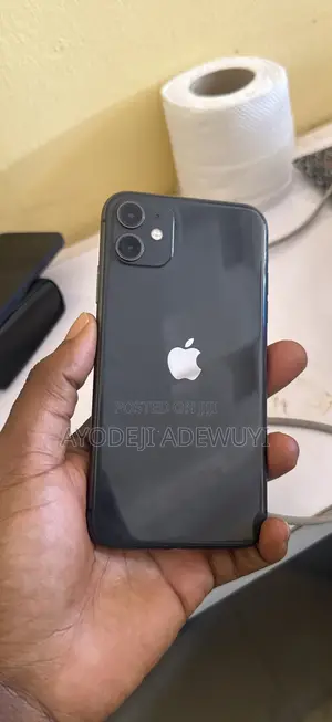 Apple iPhone 11 64 GB Black