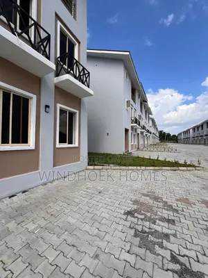 4bdrm Duplex in Durumi for sale