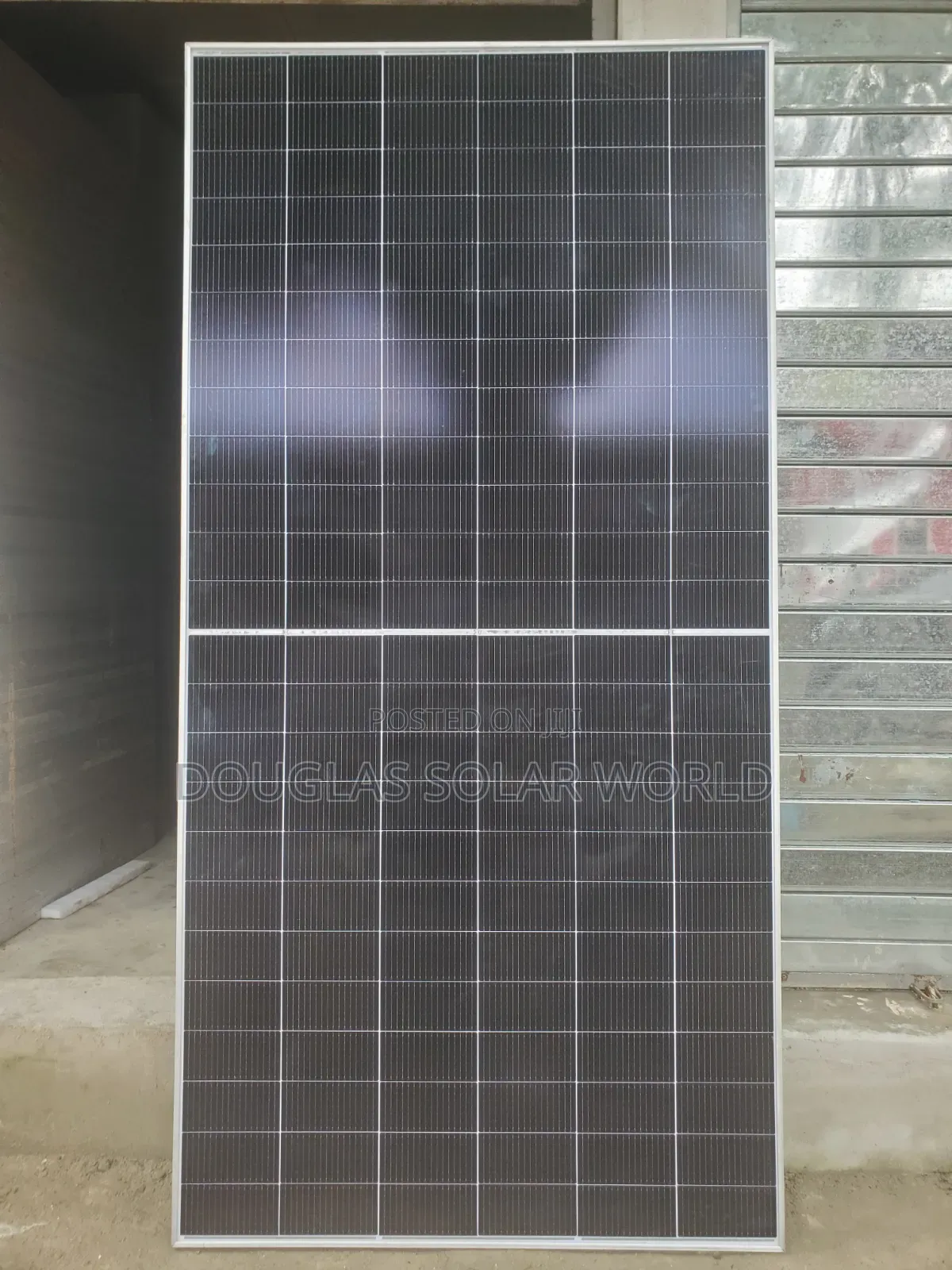 Jinko Solar 700W Mono Bifacial Solar Panel