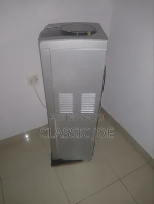 Clean Water Dispenser