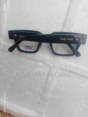 Tommy Jeans Glasses