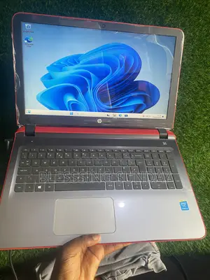 Laptop HP Pavilion 15 8GB Intel Core i3 SSD 128GB
