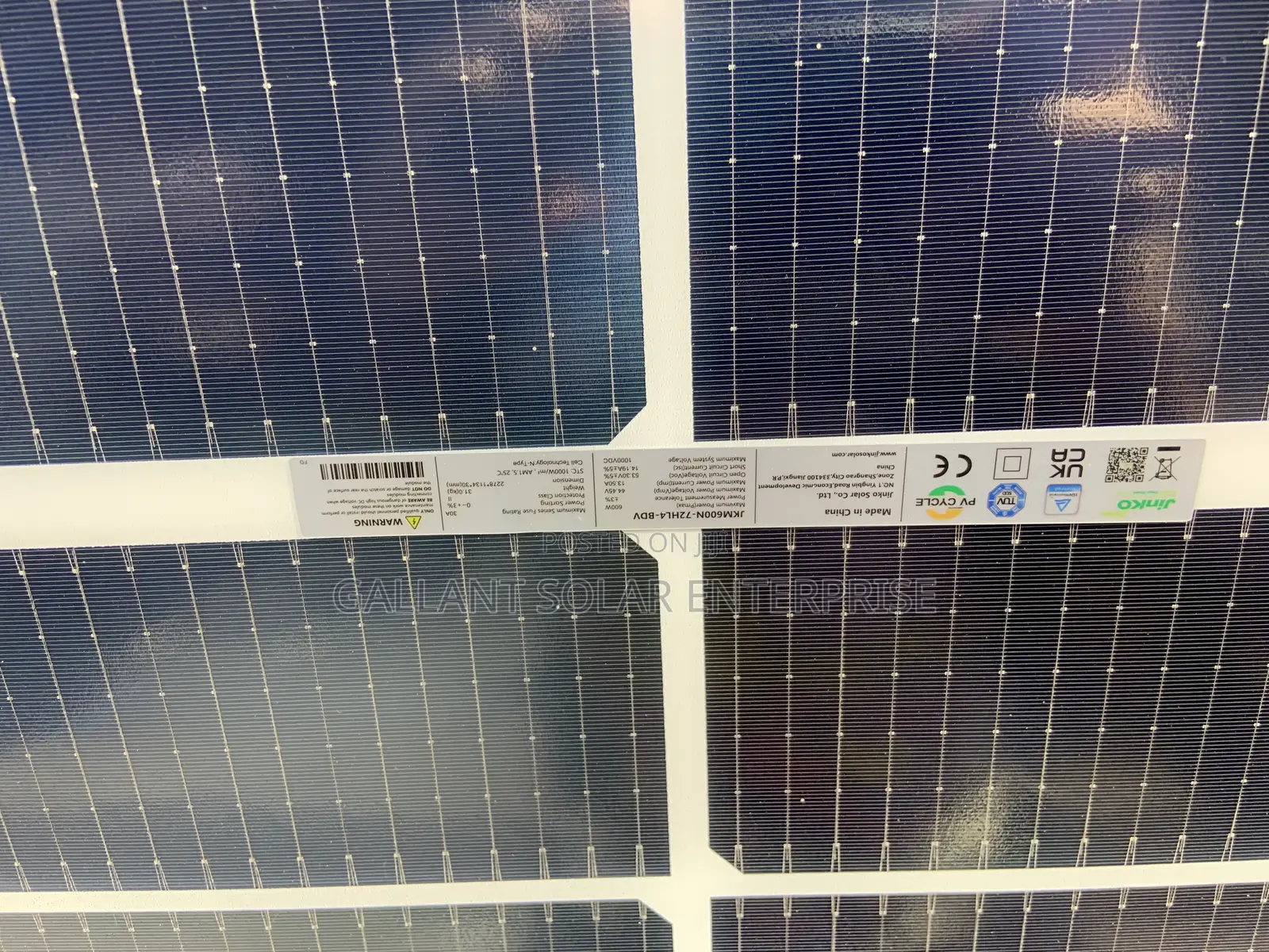 Complete 600w Jinko Panel
