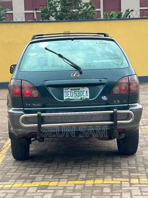 Lexus RX 2000 Green