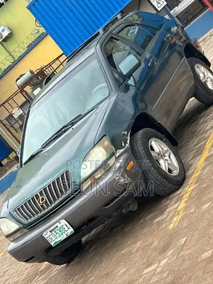 Lexus RX 2000 Green