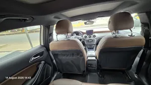 Mercedes-Benz GLA 250 2015 White