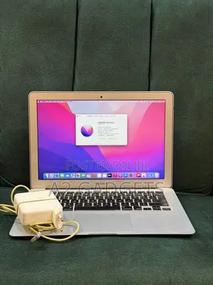 Laptop Apple MacBook Air 2017 8GB Intel Core i5 SSD 256GB