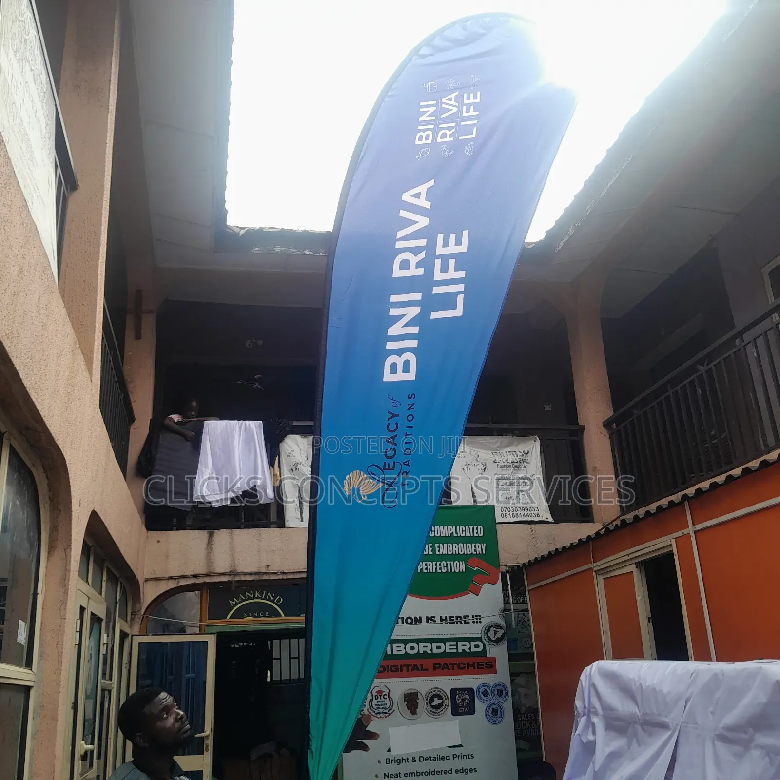 Feather Banner/ Tear Drop Banners