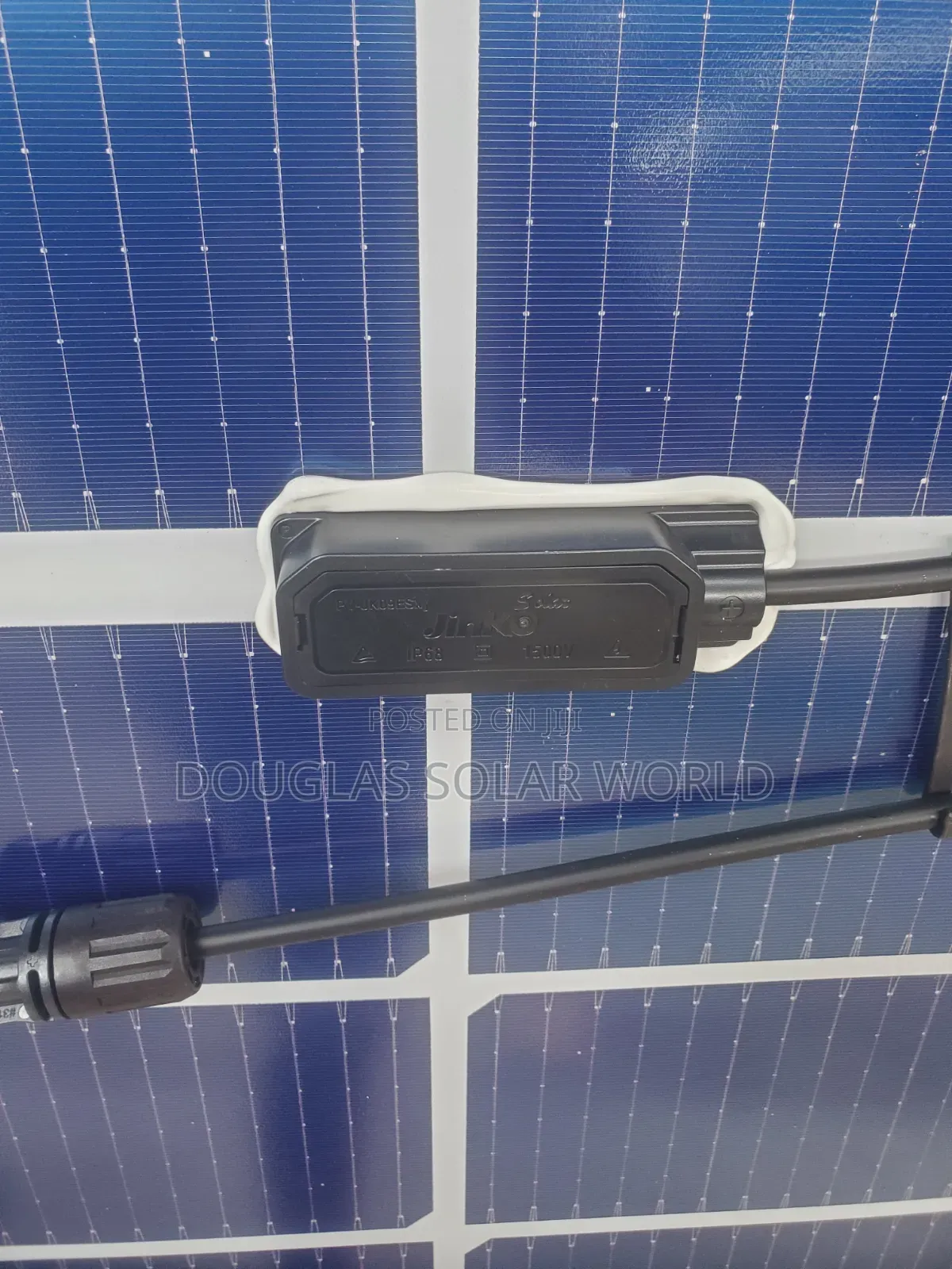 Jinko 650W Monocrystalline Bifacial Solar Panel