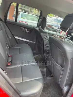 Mercedes-Benz GLK-Class 2010 Red