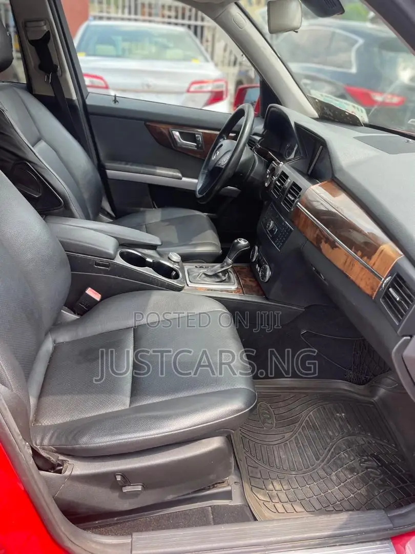 Mercedes-Benz GLK-Class 2010 Red