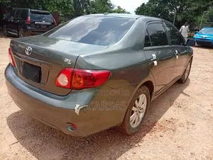 Toyota Corolla 2010 Gray