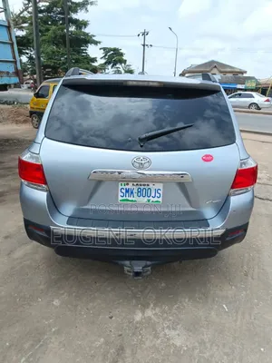 Toyota Highlander 2013 Blue