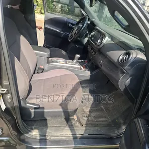 Toyota Tacoma 2018 Gray