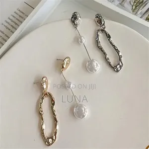 Asymmetric Baroque Pearl Earrings