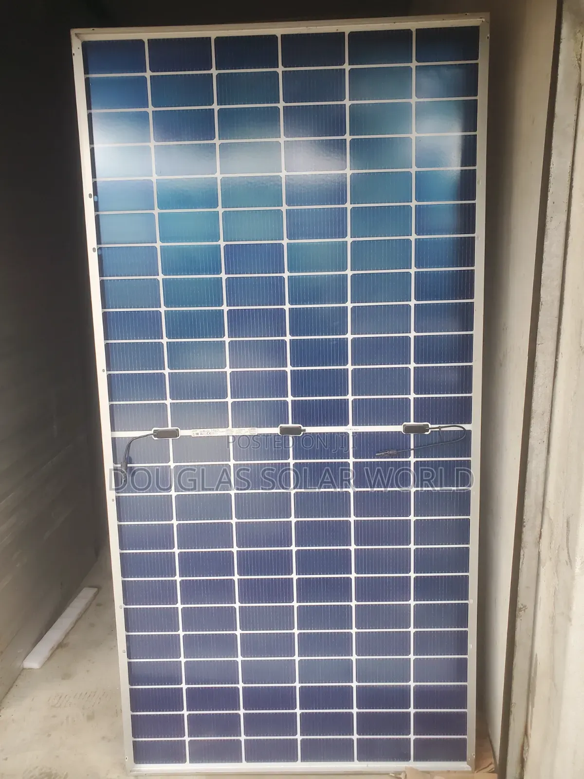 Jinko 600W Mono Bifacial Solar Panel