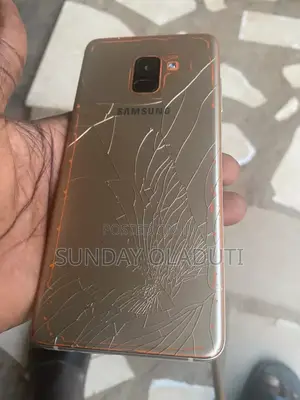 Samsung Galaxy A8 Plus 64 GB Gold