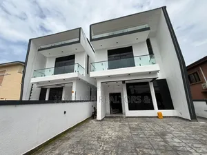 5bdrm Duplex in Ikota for sale