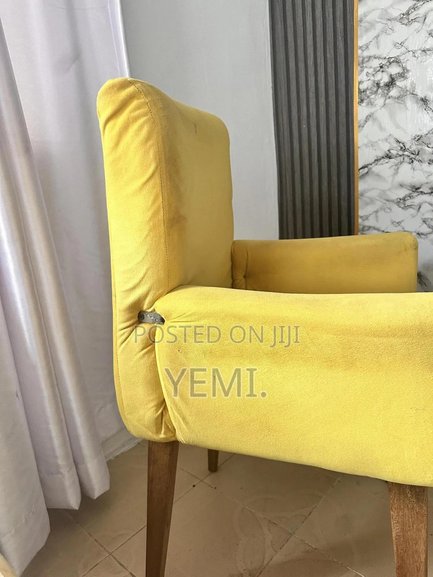 Single Chair